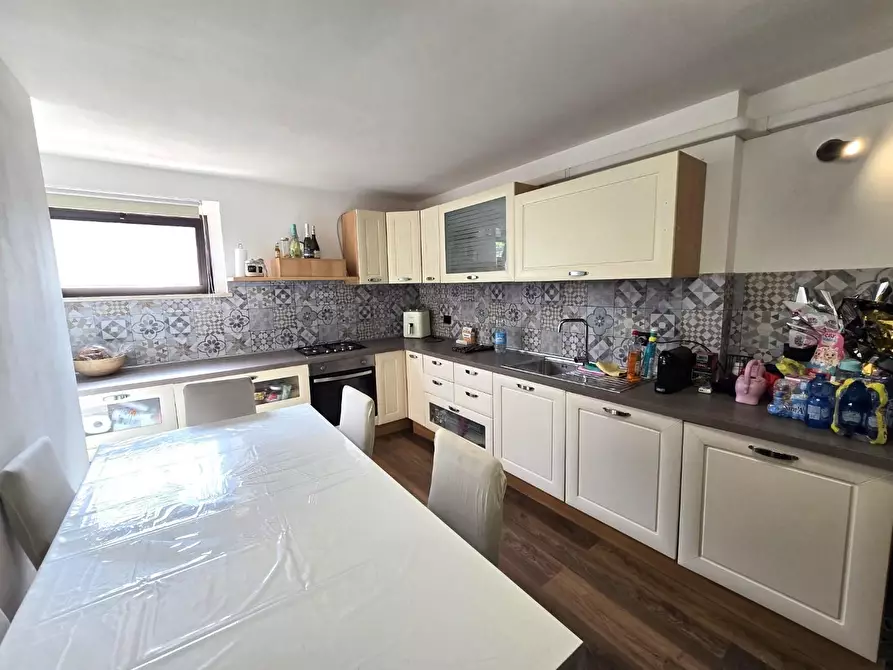 Immagine 11 di Appartamento in vendita  a Colle Di Val D'elsa