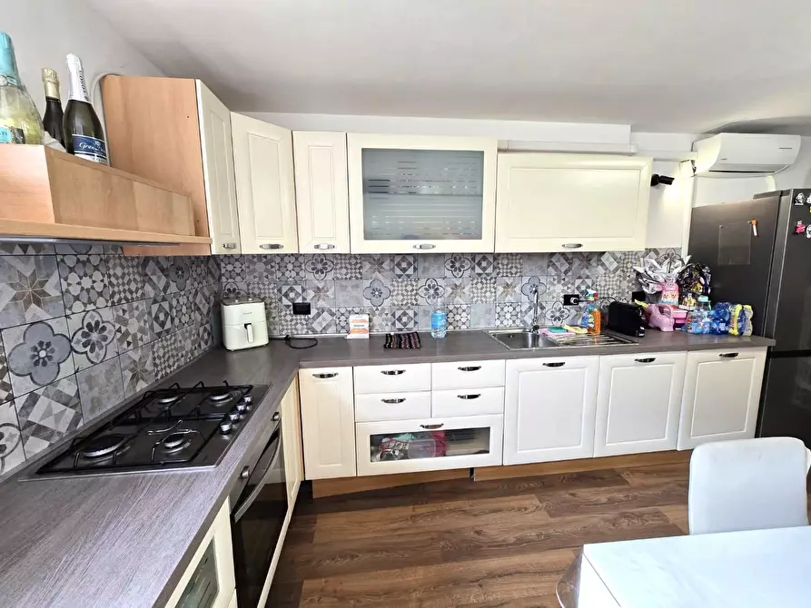 Immagine 10 di Appartamento in vendita  a Colle Di Val D'elsa