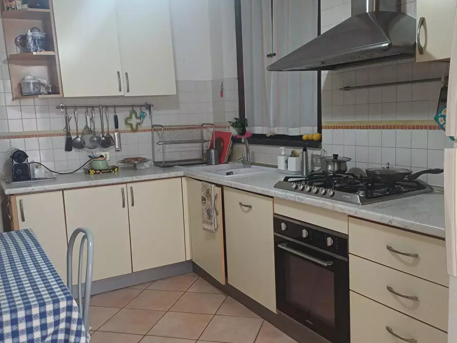 Immagine 32 di Casa bifamiliare in vendita  a Cascina