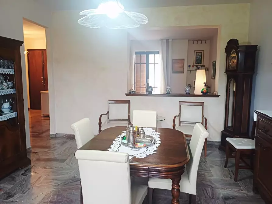 Immagine 13 di Casa bifamiliare in vendita  a Cascina