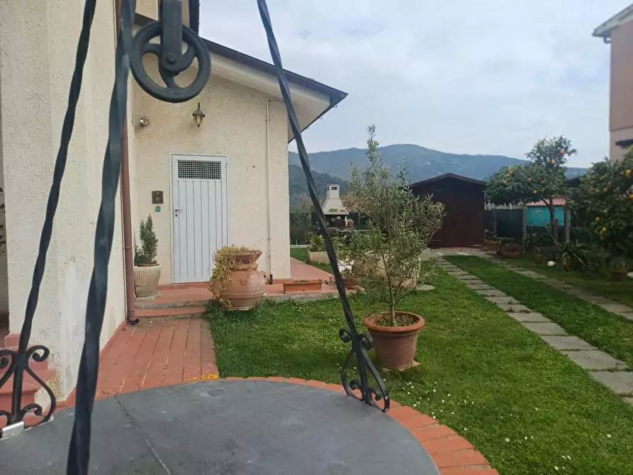 Immagine 5 di Casa bifamiliare in vendita  a Cascina