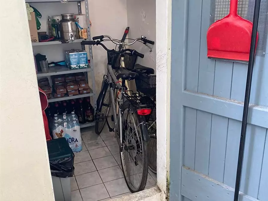 Immagine 9 di Appartamento in vendita  a Follonica