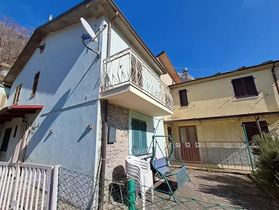 Immagine 2 di Terratetto in vendita  a Fivizzano