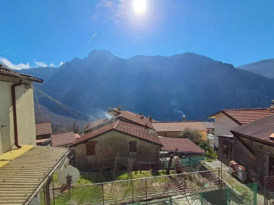 Immagine 6 di Terratetto in vendita  a Fivizzano