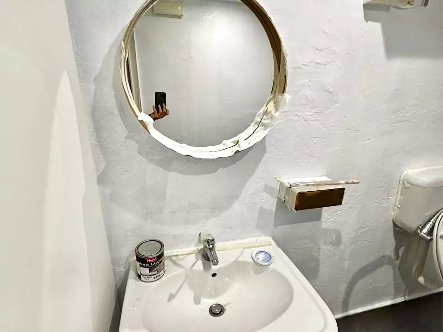 Immagine 12 di Locale commerciale in affitto  a Pisa