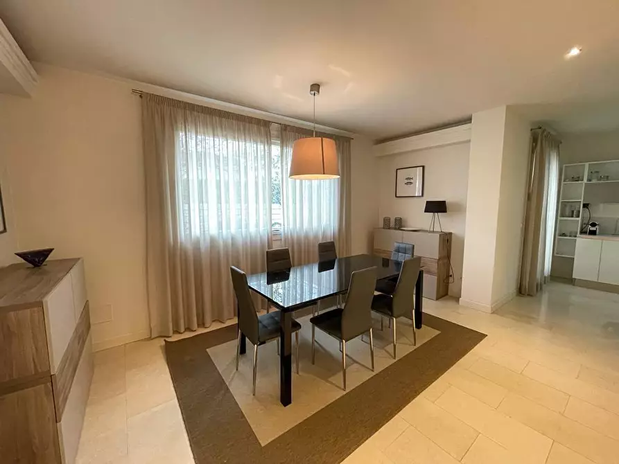 Immagine 9 di Villa in affitto  a Forte Dei Marmi