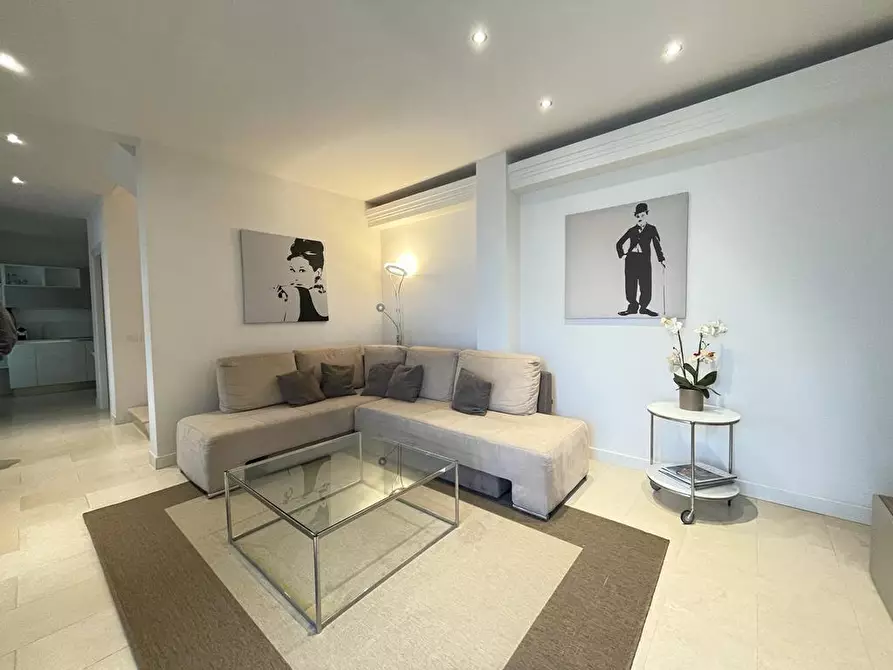 Immagine 2 di Villa in affitto  a Forte Dei Marmi