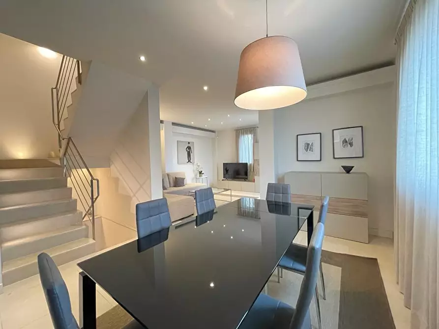 Immagine 4 di Villa in affitto  a Forte Dei Marmi