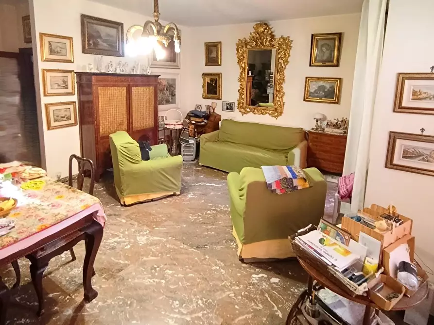 Immagine 5 di Appartamento in vendita  a Livorno