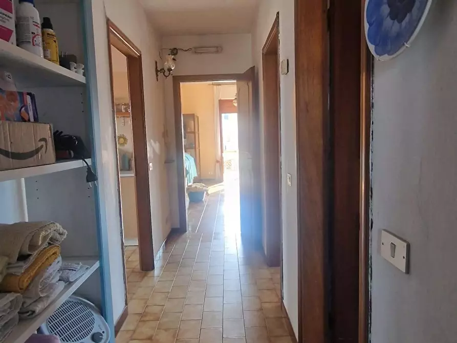 Immagine 5 di Casa trifamiliare in vendita  a Massa