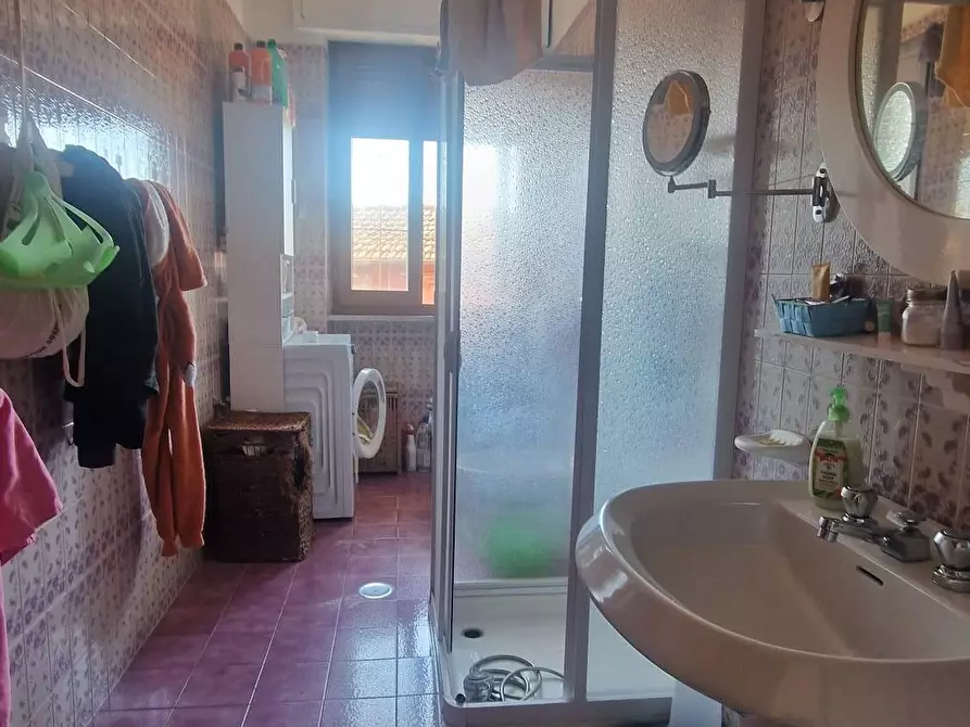 Immagine 10 di Casa trifamiliare in vendita  a Massa