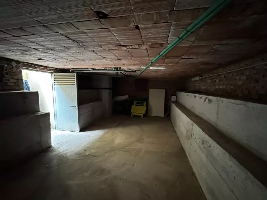 Immagine 25 di Casa bifamiliare in vendita  a Lucca