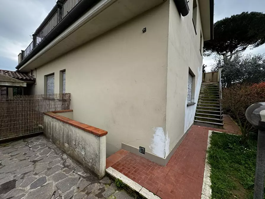Immagine 24 di Casa bifamiliare in vendita  a Lucca