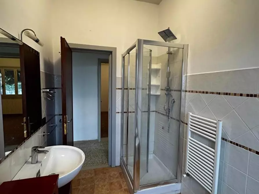 Immagine 15 di Casa bifamiliare in vendita  a Lucca