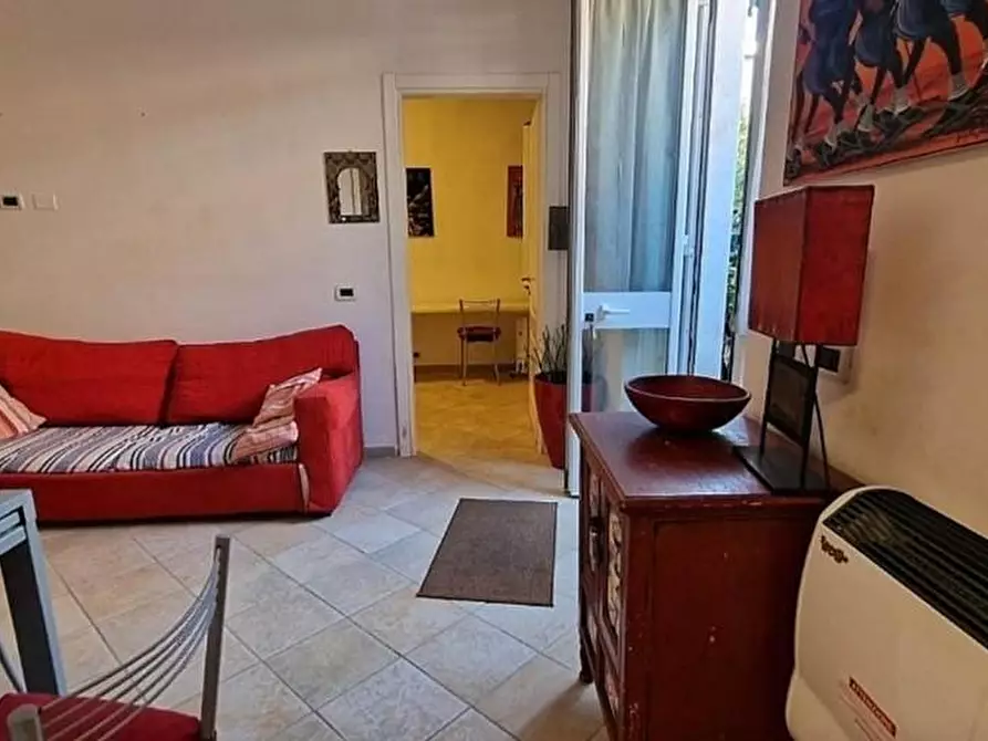 Immagine 4 di Casa indipendente in vendita  a Carrara