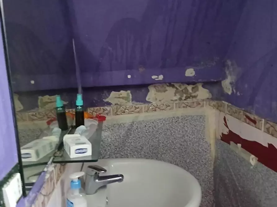 Immagine 11 di Casa trifamiliare in vendita  a Massa