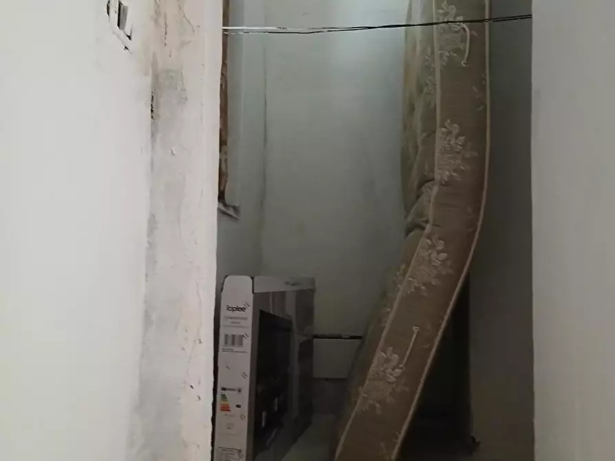 Immagine 8 di Casa trifamiliare in vendita  a Massa