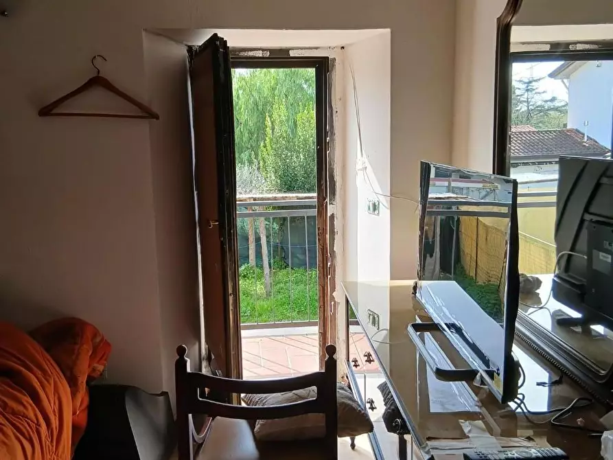 Immagine 12 di Casa trifamiliare in vendita  a Massa