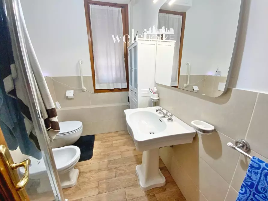 Immagine 13 di Appartamento in vendita  a Campi Bisenzio