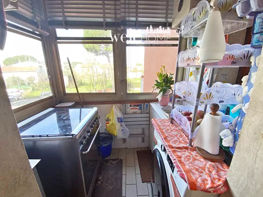 Immagine 27 di Appartamento in vendita  a Campi Bisenzio