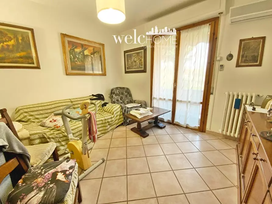 Immagine 1 di Appartamento in vendita  a Campi Bisenzio