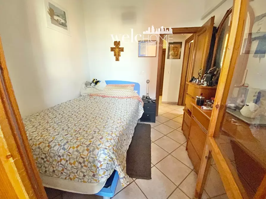 Immagine 10 di Appartamento in vendita  a Campi Bisenzio