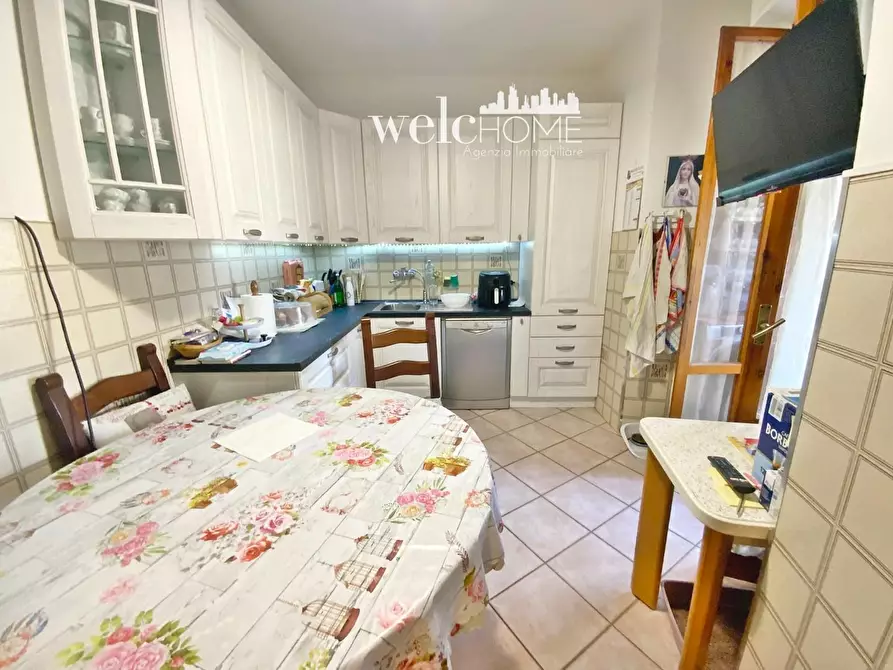 Immagine 20 di Appartamento in vendita  a Campi Bisenzio