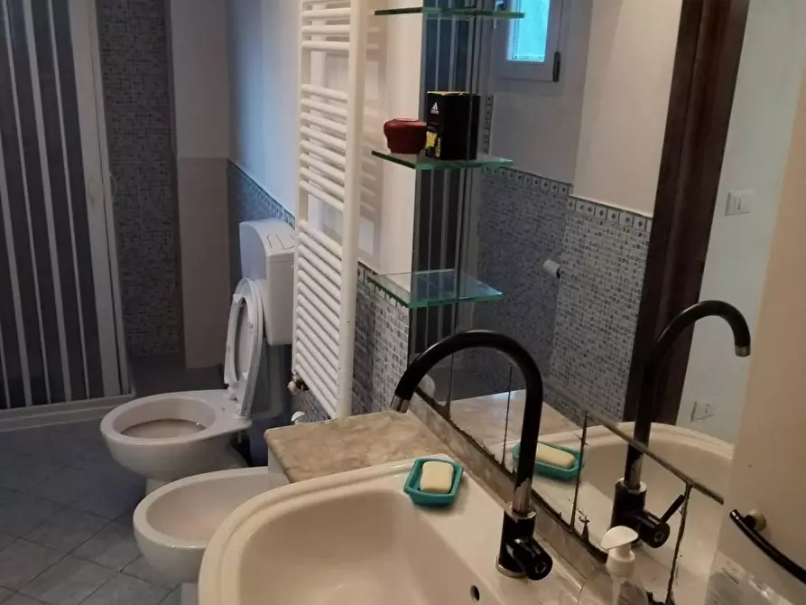 Immagine 7 di Casa semindipendente in vendita  a Carrara