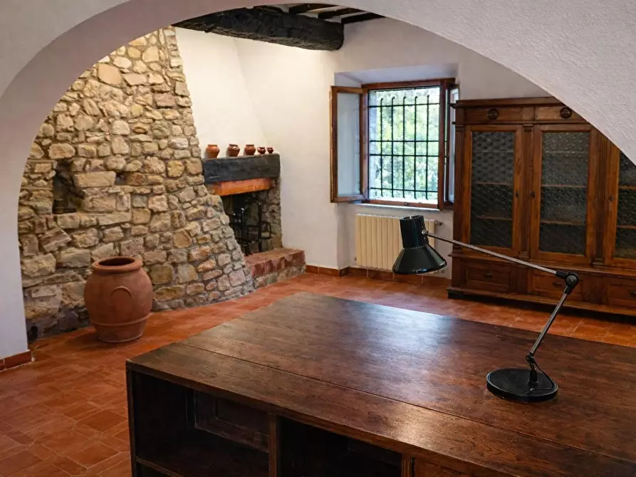 Immagine 16 di Casa colonica in vendita  a Monteriggioni