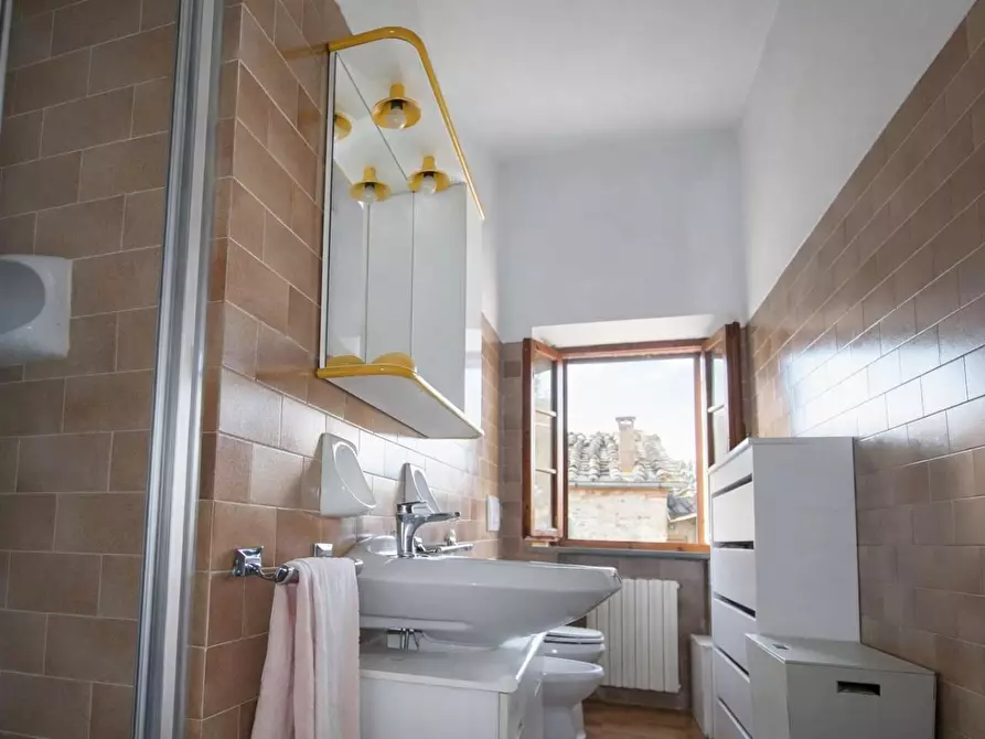 Immagine 23 di Casa colonica in vendita  a Monteriggioni