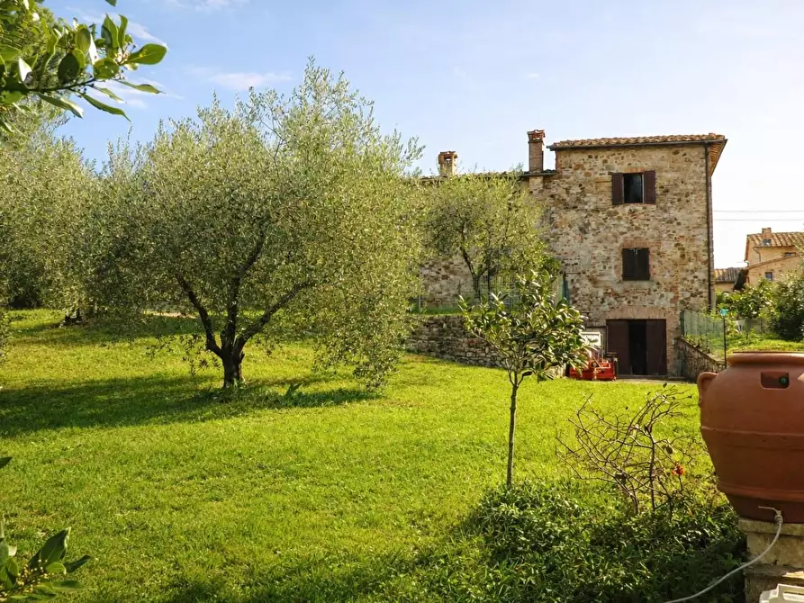 Immagine 3 di Casa colonica in vendita  a Monteriggioni