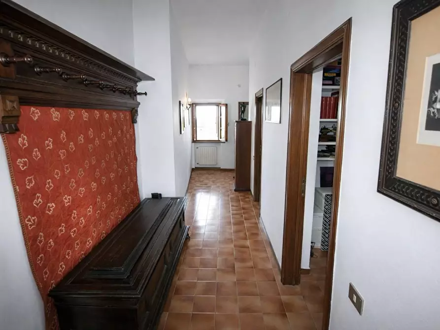 Immagine 22 di Casa colonica in vendita  a Monteriggioni