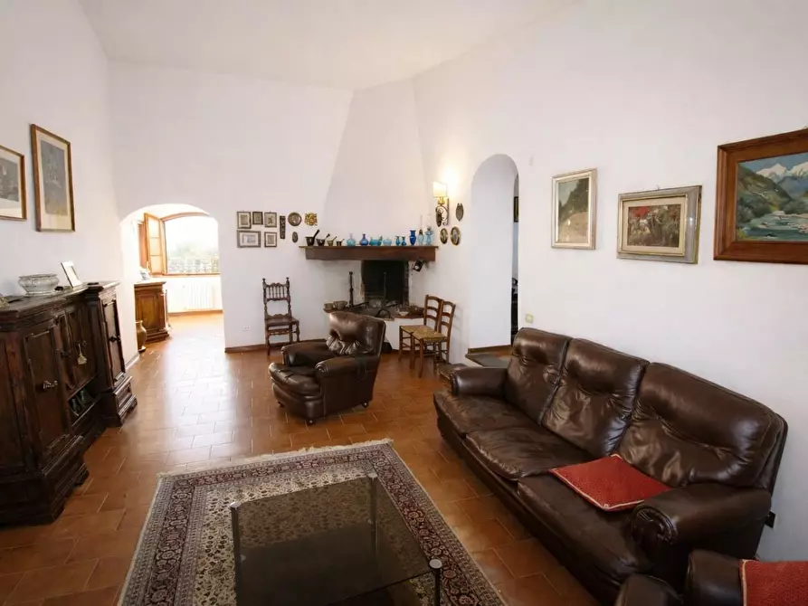 Immagine 26 di Casa colonica in vendita  a Monteriggioni