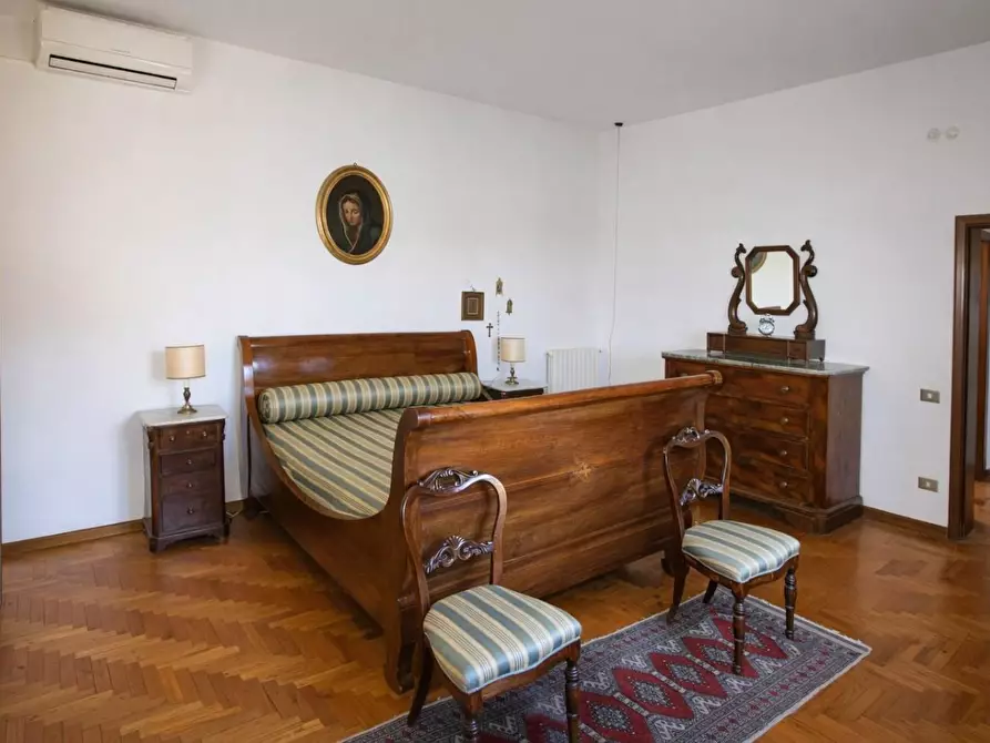 Immagine 31 di Casa colonica in vendita  a Monteriggioni