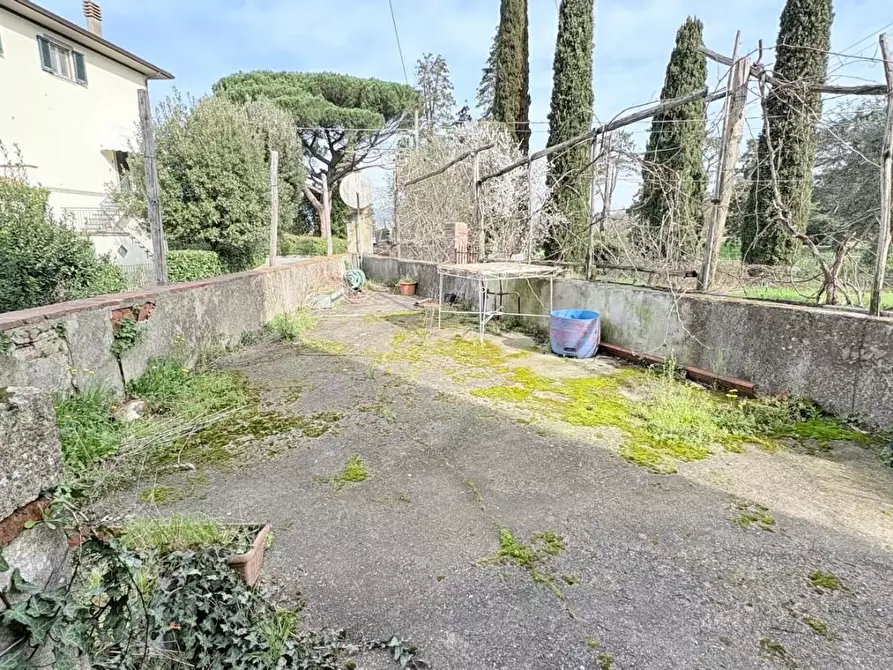 Immagine 24 di Appartamento in vendita  a Lucca