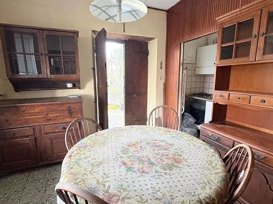 Immagine 6 di Appartamento in vendita  a Lucca