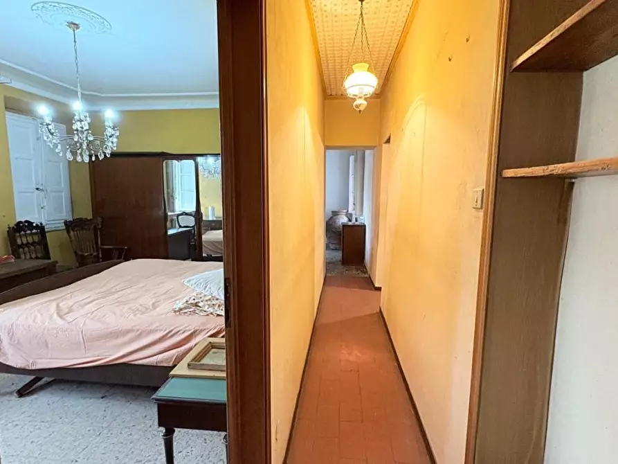 Immagine 8 di Appartamento in vendita  a Lucca