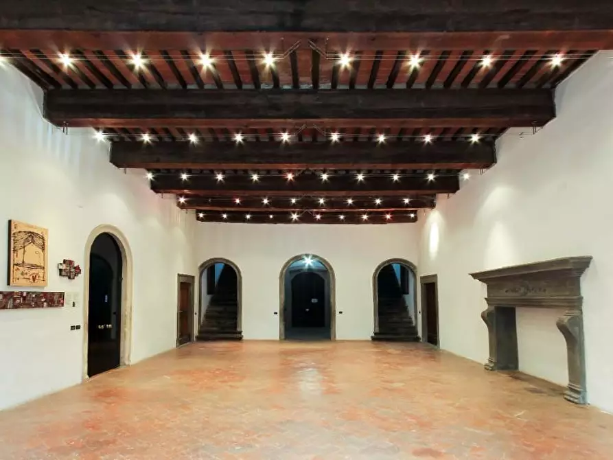 Immagine 13 di Immobile di prestigio in vendita  a San Giuliano Terme