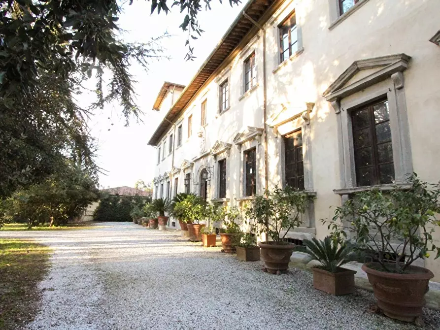 Immagine 2 di Immobile di prestigio in vendita  a San Giuliano Terme