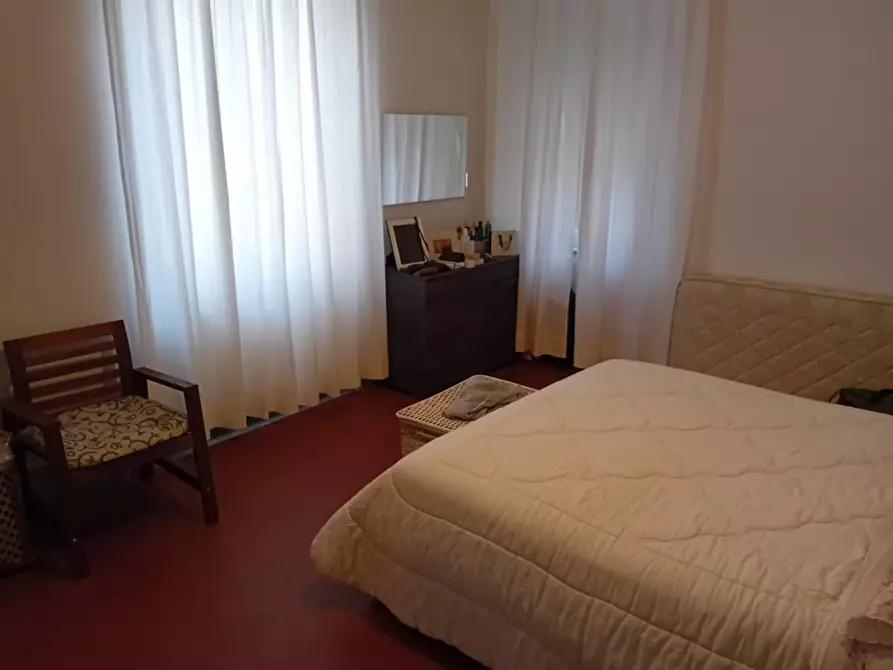 Immagine 3 di Appartamento in vendita  a Carrara