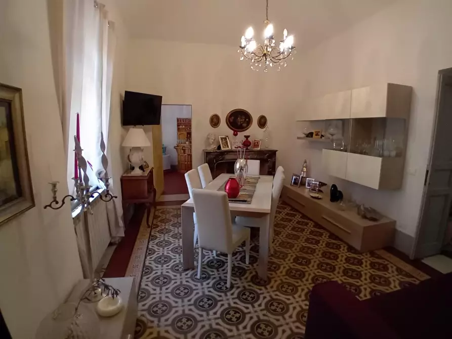 Immagine 17 di Appartamento in vendita  a Carrara