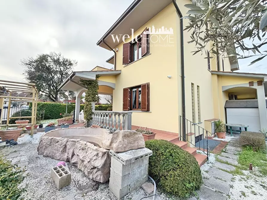Immagine 34 di Villa in vendita  a Poggio A Caiano