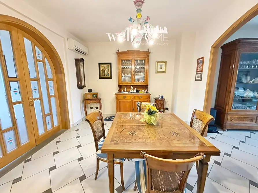 Immagine 8 di Villa in vendita  a Poggio A Caiano