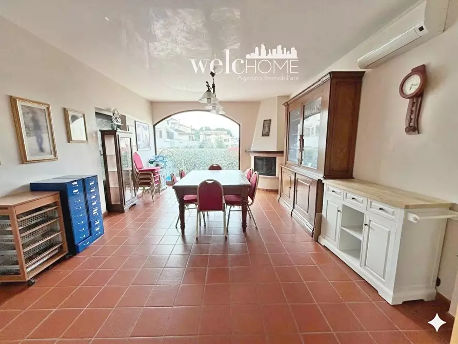 Immagine 11 di Villa in vendita  a Poggio A Caiano