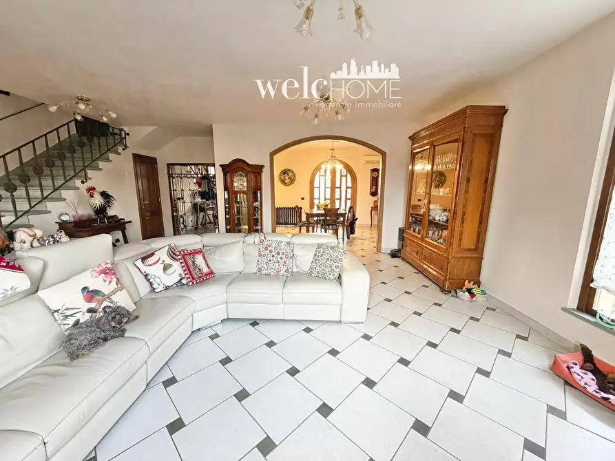 Immagine 5 di Villa in vendita  a Poggio A Caiano