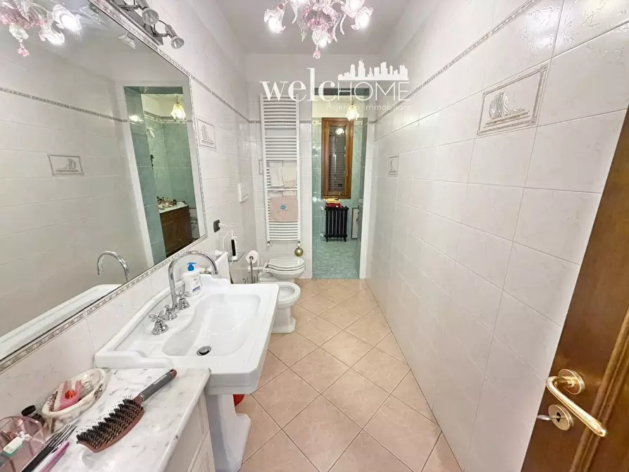 Immagine 23 di Villa in vendita  a Poggio A Caiano