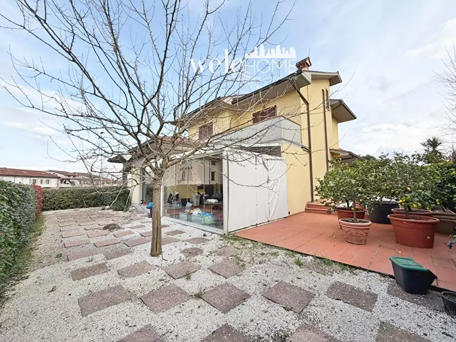 Immagine 4 di Villa in vendita  a Poggio A Caiano