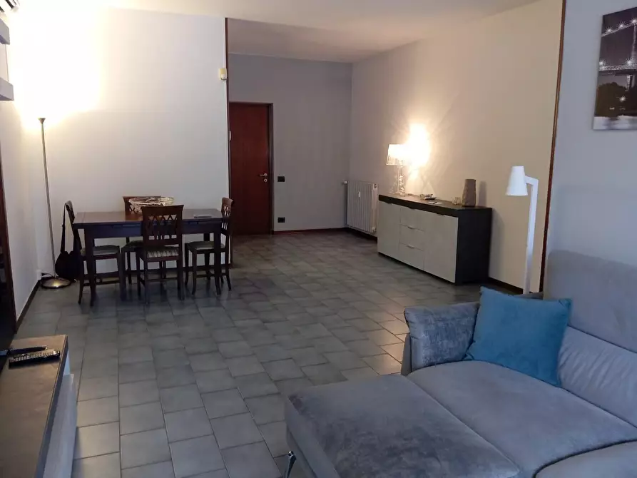 Immagine 1 di Appartamento in vendita  a Carrara