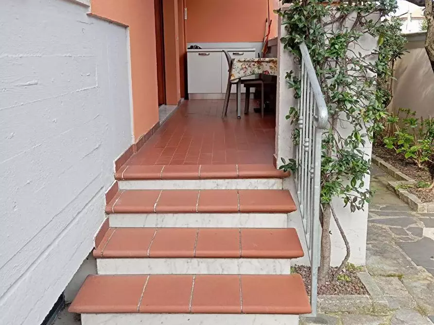 Immagine 8 di Appartamento in vendita  a Carrara