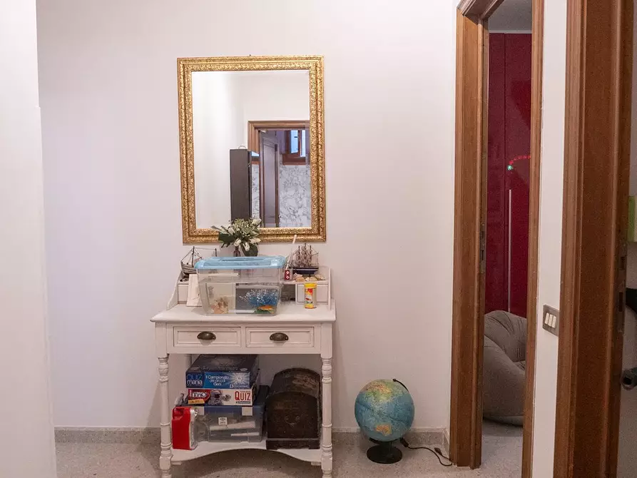 Immagine 27 di Appartamento in vendita  a Carrara